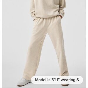 Alo Bone Sweatpant - Short, XS